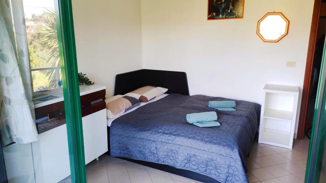 Casa Dei Fiori Con La Vista A Taormina Apartment Schiso Bagian luar foto