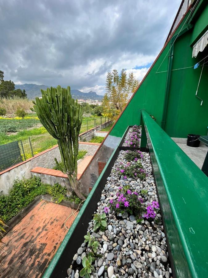 Casa Dei Fiori Con La Vista A Taormina Apartment Schiso Bagian luar foto